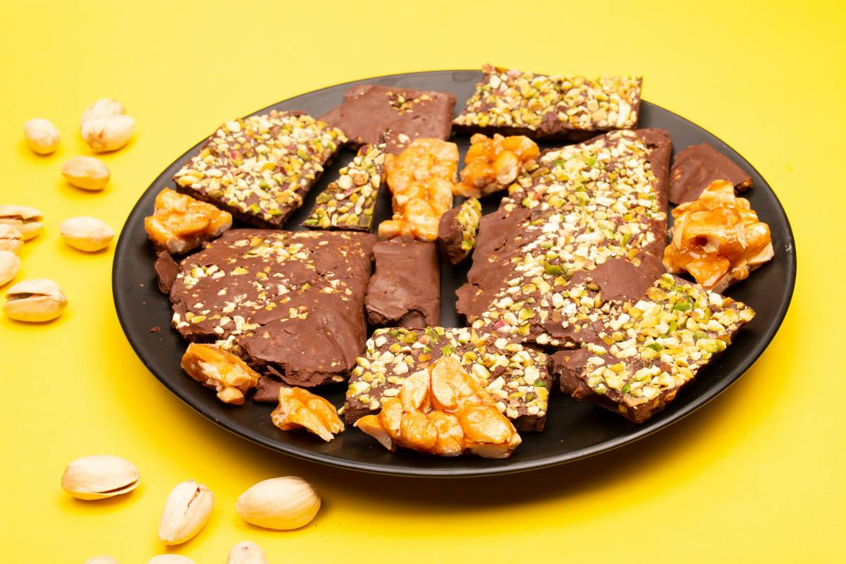Side-by-side comparison showing benefits of healthy desserts vs sugary alternatives